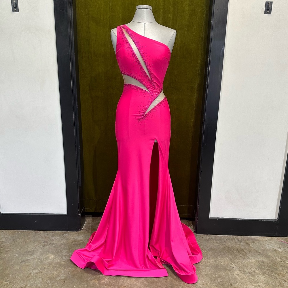 Elegant Pink One-Shoulder Prom Dress